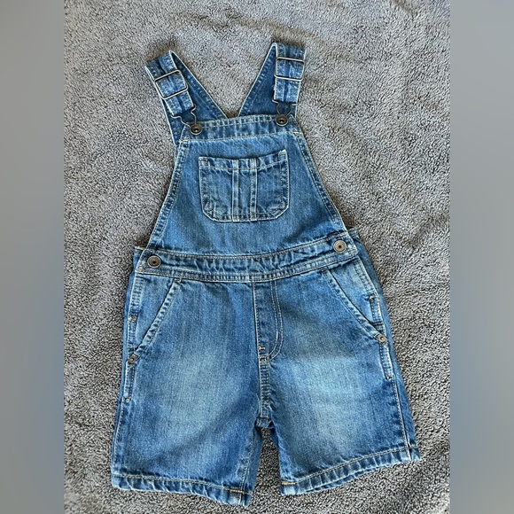 The Children’s Place Toddler Denim Short Overalls - 3T - Picture 2 of 4
